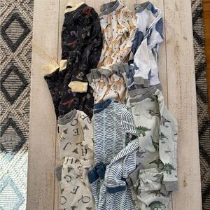 Burt’s Bees six sets of long sleeve pajamas 4T